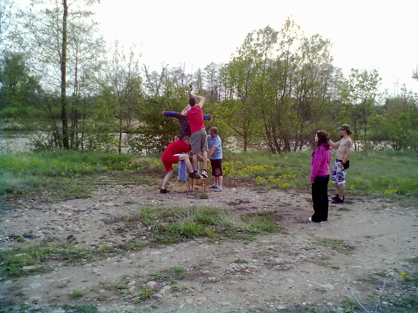 300420122107